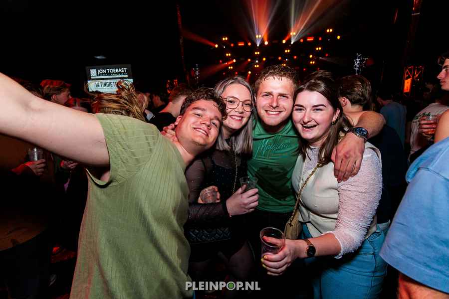 Publiek Bewerkt    (108)